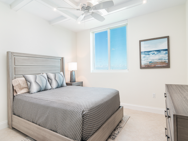 Luxury Penthouse with great view North Naples